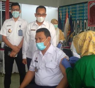 Jajaran Lapas Kelas IIB Sekayu Laksanakan Vaksinasi COVID-19