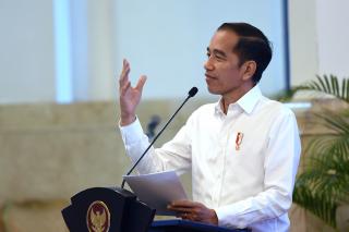 Jokowi Terima Draf UU Ciptaker Usai Penangkapan Sejumlah Aktivis KAMI atas Dugaan Aksi Brutal yang Tersulut Hoax
