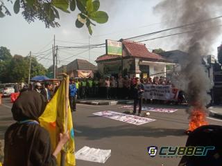 PMII Purwakarta Desak Kejari Usut Tuntas Yayasan Terafiliasi Kasus MBG, Pertanyakan Absennya Kajari