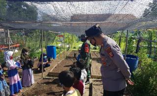 Hadiri Kunjungan Pertamina, Polres Majalengka Polda Jabar Sosialisasikan 3M Pada Kelompok Tani Binaan Pertamina