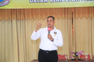 Wakil Walikota Bekasi Membuka Lomba Padus Antar Kelurahan Tingkat Kota Bekasi Dalam Rangka Memeriahkan HUT Kota Bekasi Ke-23