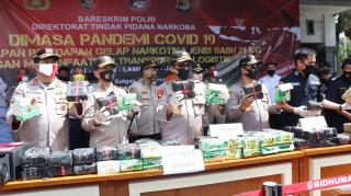 Bareskrim Polri Ungkap Kasus Narkoba Modus Ekspedisi Sembako Di Tengah Pandemi Corona