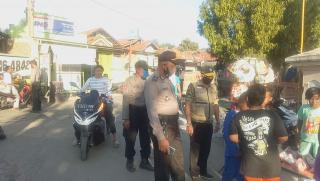 Patroli Gabungan Tiga Pilar Kecamatan Pasekan, Kembali Sosialisasi dan Edukasi Protokol Kesehatan