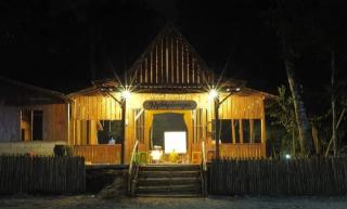 Pesona Warung Nyamplungan Purwokerto Kabupaten Banyumas