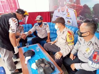 Dokkes Polres Tulang Bawang Cek Kesehatan Personel di Dua Pos Pam, Berikut Hasilnya