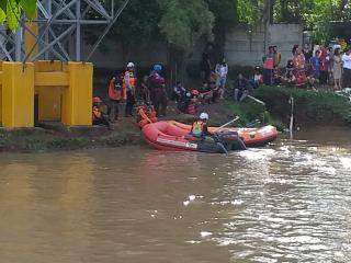 Jasad Siswa SMAN 2 Tambun Selatan yang Hanyut Berhasil di Temukan. 