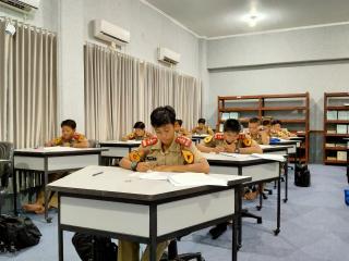 Jelang Penentuan Korps, 115 Taruna AAL Tingkat l Angkatan ke-68 Pretest Bahasa Inggris 