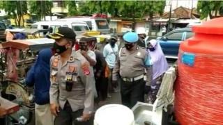 Ops Yustisi Polres Majalengka Polda Jabar Sebagai Upaya untuk Mengedukasi Pentingnya Masker di lokasi Pasar