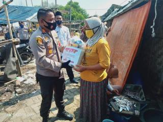 HUT RI ke 75 Polsek Pakuhaji Melaksanakan Baksos Serentak