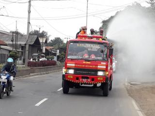 Pemkab Bekasi Bersama Forkopimda Giatkan Penyemprotan Disinfektan Cegah Wabah Covid-19