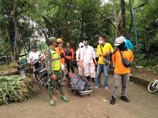 Polsek Jatitujuh Bersama Tim Sar dan BPBD Akhirnya Temukan Korban Hanyut di Aliran Sungai Cimanuk
