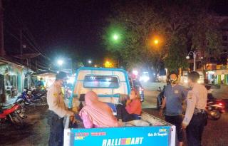 Cegah Covid-19 TNI Polri Bagikan Masker Gratis dan Sosialisasikan 3M