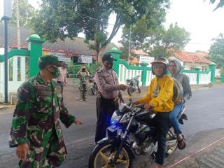 Kapolsek Buah Dua Pimpin Opersi Yustisi, 8 Orang Pelanggar Kena Sanksi