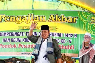 Gubernur Sumsel Hadiri Acara Pengajian Akbar dan Peletakan Batu Pertama Ponpes Darul Qhuldi
