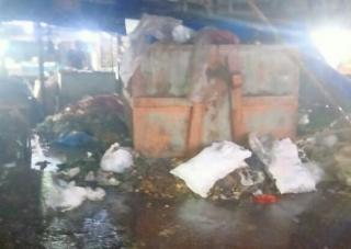 Penumpukan Sampah Pasar Rengasdengklok Jadi Pertanyaan