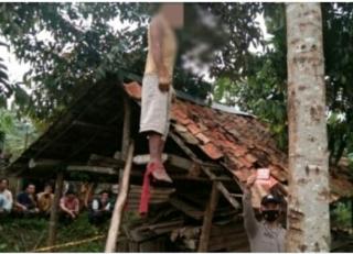 Seseorang Bunuh Diri di Pohon Durian