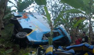 Polres Sumedang Larang Bus Besar Gunakan Jalur Wado-Garut