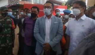 Menkes Bersama Gubernur Jabar Tinjau Langsung Vaksinasi Covid-19 yang Digelar Shopee Indonesia