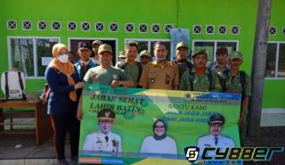 Pemdes Ciadeg Melaksanakan Penyemprotan Disinfektan, Bagikan Maskeker Gratis.