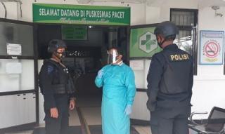 Sat Brimob Polda Jabar Berbagi Informasi Bersama Puskesmas Pacet Tentang Pencegahan Covid-19