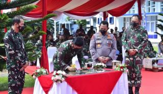 Kompak, Panglima dan Kapolri Kunjungi Lembaga Pendidikan TNI dan Polri