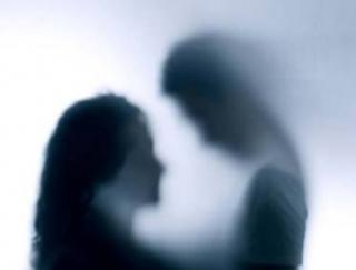 Kepincut Bule, Janda di Lokshmawe Digrebek Warga Sedang Mesum