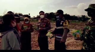 Kapolsek Payung Sekaki Buka Lahan Kosong Untuk  Program Kampung Tangguh 