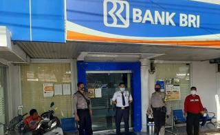 Terapkan Presisi, di Hari Raya Idul Fitri 1442H, Polsek Kadipaten Polres Majalengka Polda Jabar Patroli di Obyek Vital