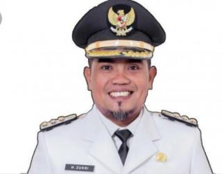 Perdana Masuk Kerja, Bupati H. Zukri Pejabat PNS Diminta Tinggal di Pelalawan