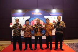 Jumadi Wakil Walikota Tegal Terpilih Sebagai Top Leader On Implementation Awards 2020 .