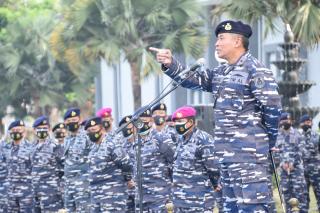 Entry Briefing Laksma TNI Tunggul Suropati, Awali Tugasnya Sebagai Gubernur AAL