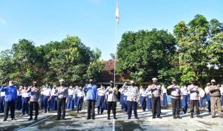 Sejumlah Siswa di SMPN 6 Banjar yang Melaksanakan PTM, Mendapat Edukasi Prokes dari Kapolres 