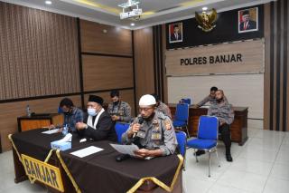 Siraman Rohani Perosnel Polres Banjar Dilaksanakan Secara Virtual Via Zoom Meeting