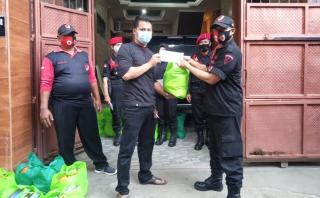 DPP Laskar Dewa Bagikan 1250 pis Sarung Pada Anggota dan Masyarakat