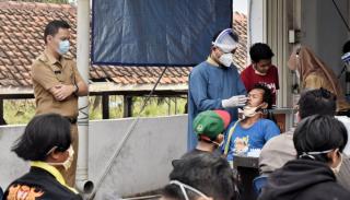 Puluhan Warga Pelanggar Prokes di Tarub Langsung Diswab