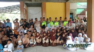 HUT Lalu Lintas Bhayangkara ke-71, PJR Induk Cipularang Gelar Baksos dan Santunan di Ponpes Riyadhul Mubtadiin