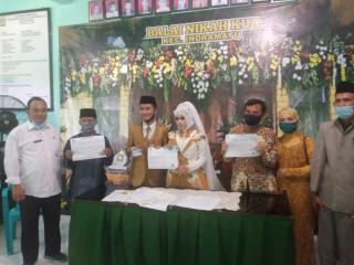 Terobosan Disdukcapil Indramayu Nikah Langsung Dapat Three In One Dokumen Kependudukan