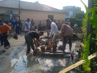 10 Tahun Terbengkalai, Warga Citugu Gotong Royong Membangun Jalan. Ketua RW: Berharap Ada Sentuhan Dana dari Pemerintah.