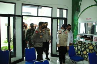 Kapolda Jabar Cek Pos PPKM Mikro di Wilkum Polres Purwakarta