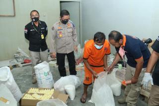 Dit Resnarkoba Polda Jabar Bongkar Pabrik Ilegal Di Melong Cimahi