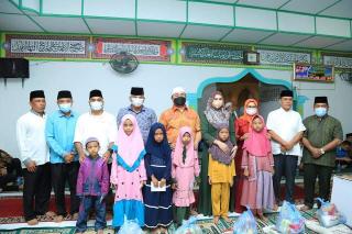 Safari Ramadhan Hari ke II, Bupati Labura Kunjungi Mesjid Nurul Huda Desa Silumajang
