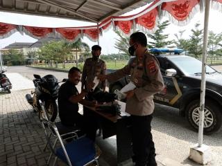 Patroli Dialogis,Polsek Cipocok Jaya dan Bagikan Masker