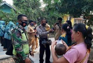 Gebrak Sejuta Masker, Polsek Kertajati Bersama Muspika Terus Disiplinkan Protokol Kesehatan di Wilkum Polres Majalengka