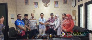 PLT Lurah Gerem Gelar Mediasi antara Penambang dan Warga Terkait Lahan yang Belum Diratakan