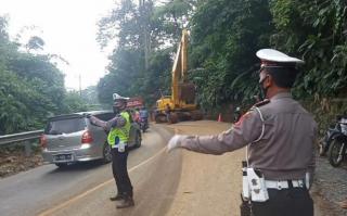 Jalinbar Batu Kramat Terbuka, Polres Tanggamus Himbau Pengguna Jalan Berhati-Hati