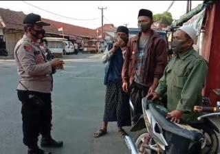 Bersama TNI dan Pemkab Majalengka, Polsek Leuwimunding Disiplinkan Protokol Kesehatan