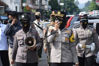 Bersama Walikota Banjar , Kapolres Banjar Ajak Warga Menjadi Patuh 5M 