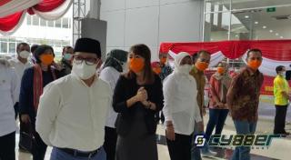 Menaker dan Wakil Ketua DPR RI Kunjungi Vaksinasi dan Pantau Prokes di PT Peng Tay