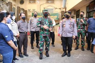 Hari Pertama PPKM Darurat, Kapolri Tinjau Penyekatan Hingga Vaksinasi Massal