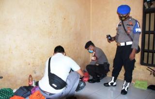 Pastikan Kesehatan Tahanan, Wakapolres Situbondo Pimpin Pengecekan di Ruang Tahanan